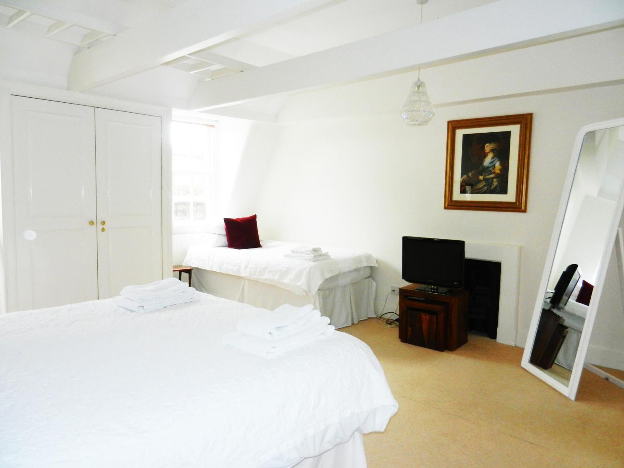 18 The Circus Apartment Μπαθ Εξωτερικό φωτογραφία